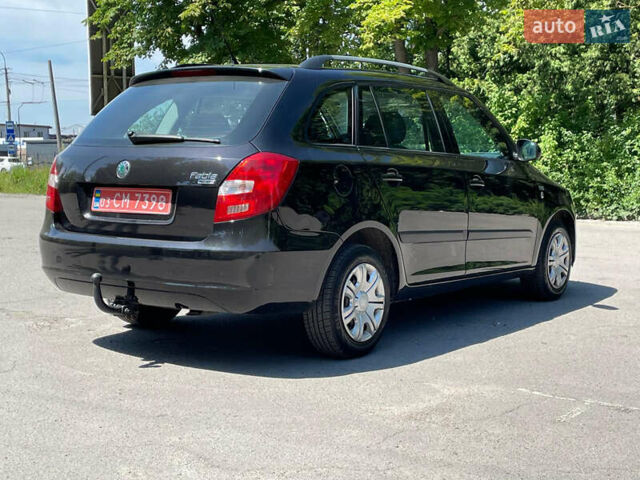 Черный Шкода Фабия, объемом двигателя 1.6 л и пробегом 230 тыс. км за 5499 $, фото 5 на Automoto.ua