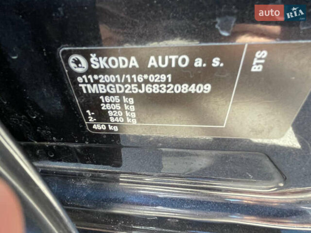 Черный Шкода Фабия, объемом двигателя 1.6 л и пробегом 230 тыс. км за 5499 $, фото 18 на Automoto.ua