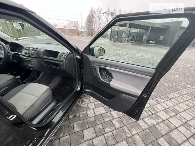 Чорний Шкода Фабія, об'ємом двигуна 1.4 л та пробігом 212 тис. км за 4699 $, фото 26 на Automoto.ua