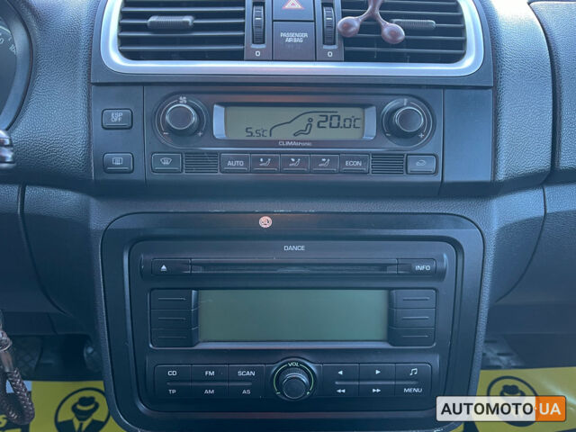 Черный Шкода Фабия, объемом двигателя 1.4 л и пробегом 190 тыс. км за 5400 $, фото 21 на Automoto.ua