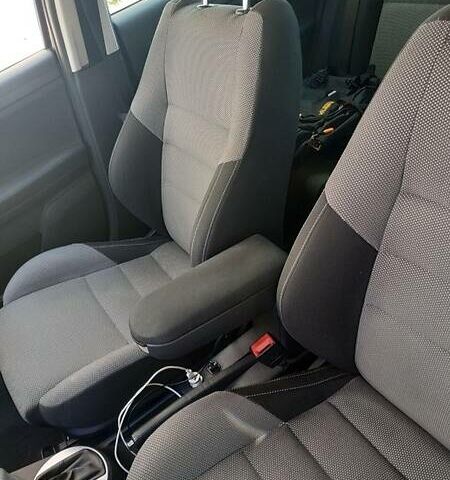 Черный Шкода Фабия, объемом двигателя 1.6 л и пробегом 171 тыс. км за 6900 $, фото 9 на Automoto.ua