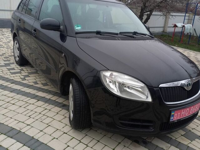 Черный Шкода Фабия, объемом двигателя 1.4 л и пробегом 212 тыс. км за 6300 $, фото 3 на Automoto.ua