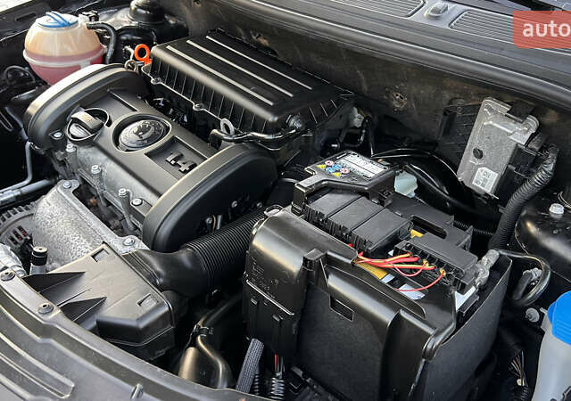 Черный Шкода Фабия, объемом двигателя 1.4 л и пробегом 195 тыс. км за 5850 $, фото 52 на Automoto.ua