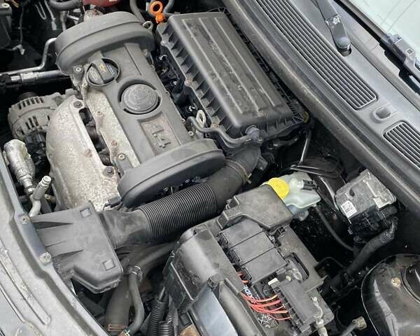 Чорний Шкода Фабія, об'ємом двигуна 1.4 л та пробігом 215 тис. км за 4950 $, фото 11 на Automoto.ua