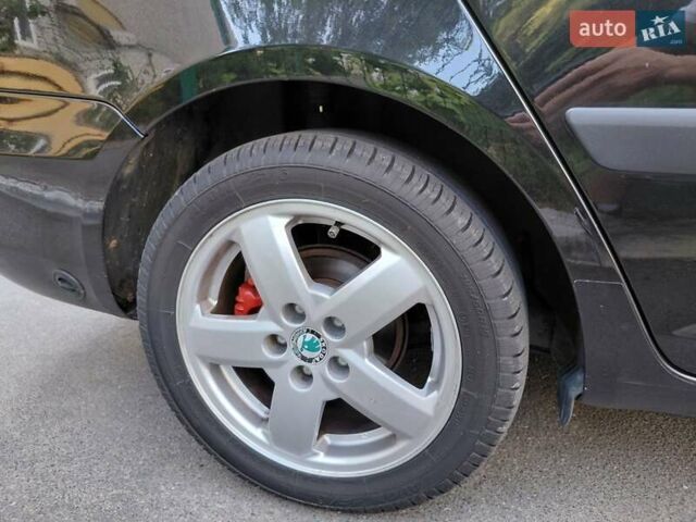 Черный Шкода Фабия, объемом двигателя 1.4 л и пробегом 233 тыс. км за 5300 $, фото 29 на Automoto.ua