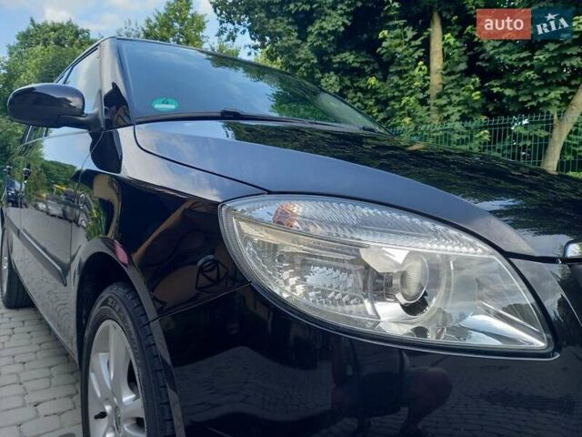 Черный Шкода Фабия, объемом двигателя 1.6 л и пробегом 210 тыс. км за 6500 $, фото 8 на Automoto.ua