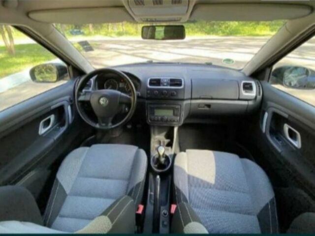 Шкода Фабия 2008 в Черкассах на Automoto.ua Черный Шкода Фабия, объемом двигателя 0 л и пробегом 220 тыс. км за 5300 $, фото 4 на Automoto.ua