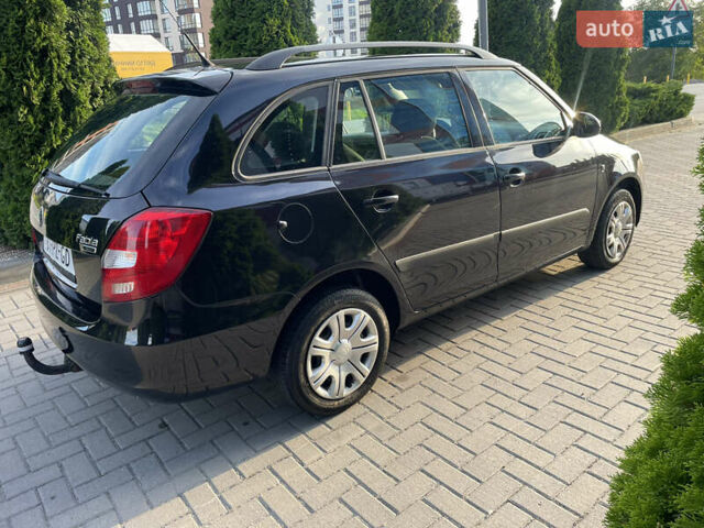 Черный Шкода Фабия, объемом двигателя 1.4 л и пробегом 196 тыс. км за 5950 $, фото 5 на Automoto.ua