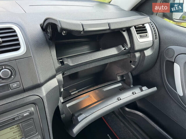 Шкода Фабия 2008 в Калуше на Automoto.ua Черный Шкода Фабия, объемом двигателя 1.6 л и пробегом 203 тыс. км за 5850 $, фото 73 на Automoto.ua