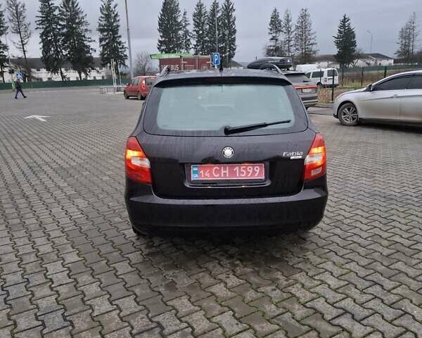 Черный Шкода Фабия, объемом двигателя 1.39 л и пробегом 227 тыс. км за 5499 $, фото 3 на Automoto.ua