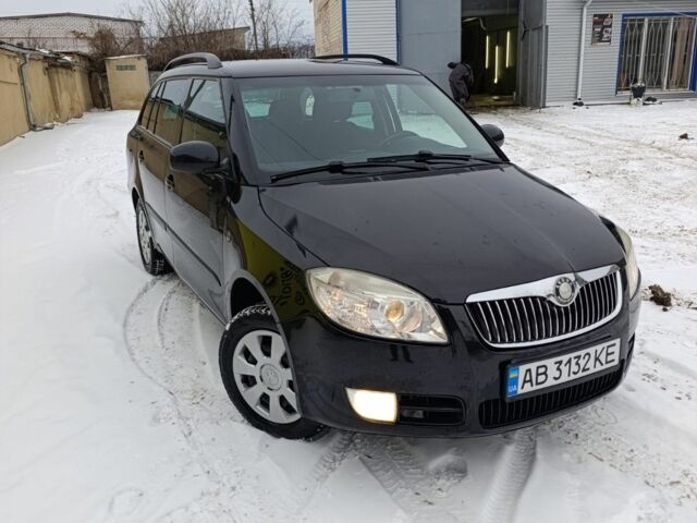 Черный Шкода Фабия, объемом двигателя 1.4 л и пробегом 260 тыс. км за 4550 $, фото 2 на Automoto.ua