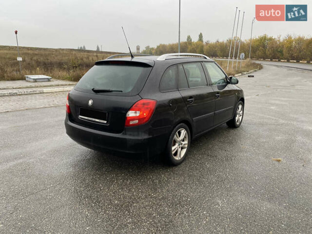 Черный Шкода Фабия, объемом двигателя 1.9 л и пробегом 197 тыс. км за 6000 $, фото 5 на Automoto.ua