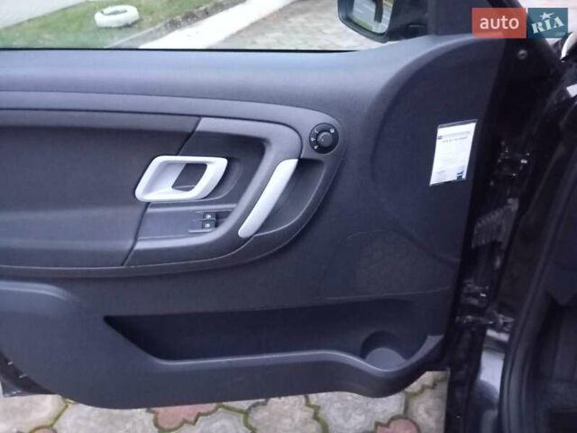 Чорний Шкода Фабія, об'ємом двигуна 1.39 л та пробігом 220 тис. км за 5300 $, фото 9 на Automoto.ua