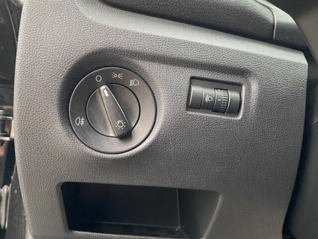 Черный Шкода Фабия, объемом двигателя 1.2 л и пробегом 174 тыс. км за 5193 $, фото 4 на Automoto.ua