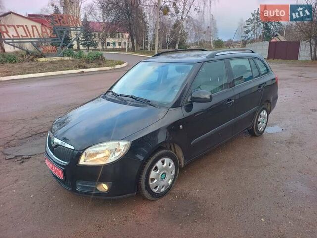 Чорний Шкода Фабія, об'ємом двигуна 1.4 л та пробігом 225 тис. км за 5600 $, фото 1 на Automoto.ua