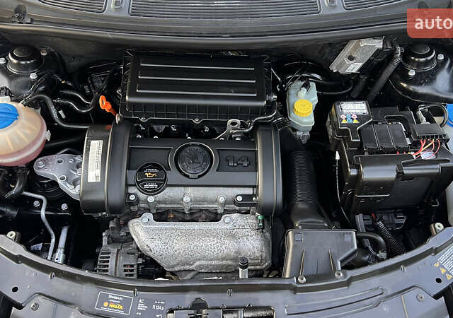 Черный Шкода Фабия, объемом двигателя 1.4 л и пробегом 195 тыс. км за 5850 $, фото 50 на Automoto.ua