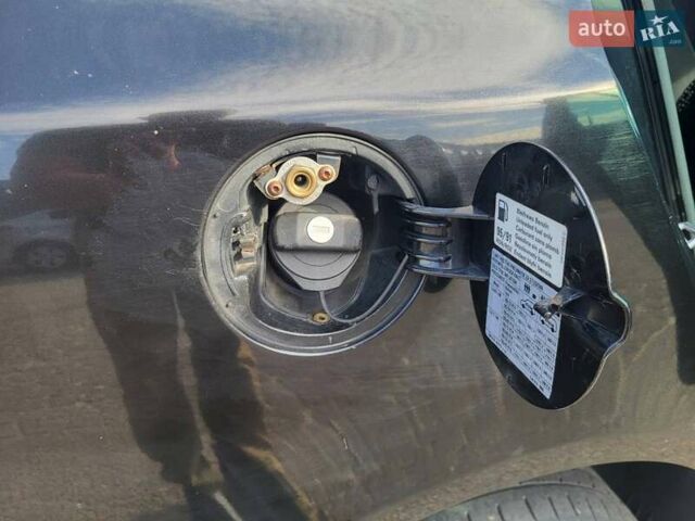 Чорний Шкода Фабія, об'ємом двигуна 1.39 л та пробігом 260 тис. км за 5000 $, фото 11 на Automoto.ua