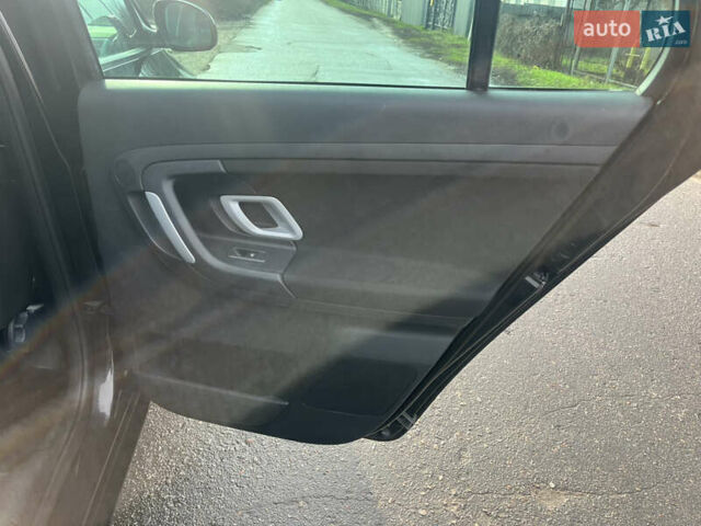 Черный Шкода Фабия, объемом двигателя 1.6 л и пробегом 169 тыс. км за 6350 $, фото 50 на Automoto.ua