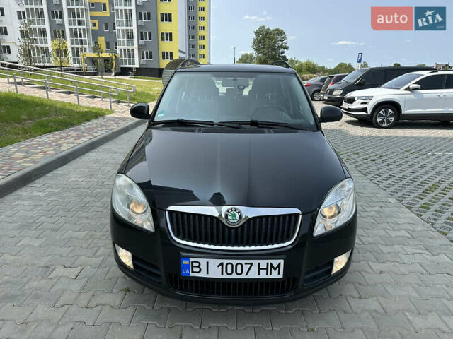 Черный Шкода Фабия, объемом двигателя 1.6 л и пробегом 230 тыс. км за 5999 $, фото 3 на Automoto.ua
