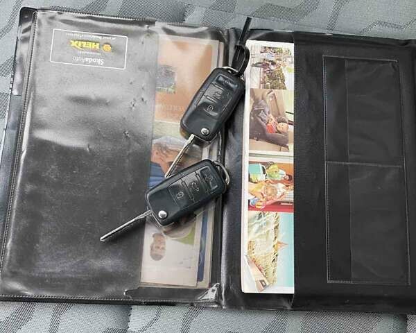 Чорний Шкода Фабія, об'ємом двигуна 1.4 л та пробігом 215 тис. км за 4950 $, фото 13 на Automoto.ua