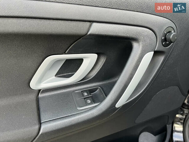 Шкода Фабия 2008 в Калуше на Automoto.ua Черный Шкода Фабия, объемом двигателя 1.6 л и пробегом 203 тыс. км за 5850 $, фото 51 на Automoto.ua