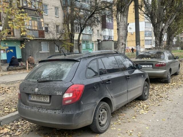Черный Шкода Фабия, объемом двигателя 1.4 л и пробегом 200 тыс. км за 3600 $, фото 6 на Automoto.ua