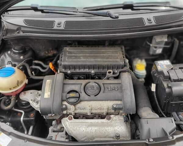 Шкода Фабія 2008 у Тысменице на Automoto.ua Чорний Шкода Фабія, об'ємом двигуна 1.4 л та пробігом 227 тис. км за 5250 $, фото 21 на Automoto.ua