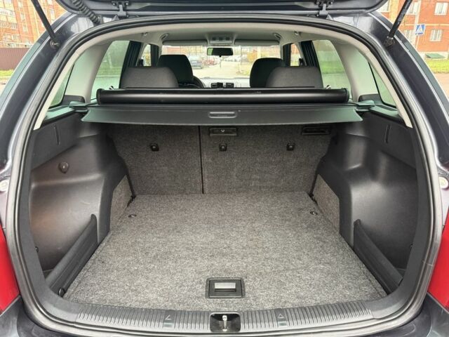 Черный Шкода Фабия, объемом двигателя 1.6 л и пробегом 195 тыс. км за 6500 $, фото 22 на Automoto.ua