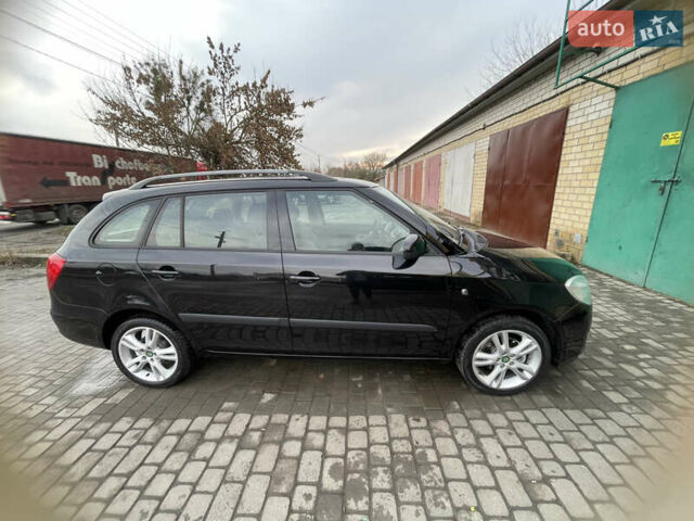 Чорний Шкода Фабія, об'ємом двигуна 1.6 л та пробігом 212 тис. км за 6100 $, фото 5 на Automoto.ua