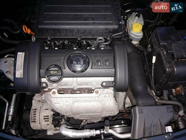 Чорний Шкода Фабія, об'ємом двигуна 1.39 л та пробігом 220 тис. км за 5300 $, фото 20 на Automoto.ua