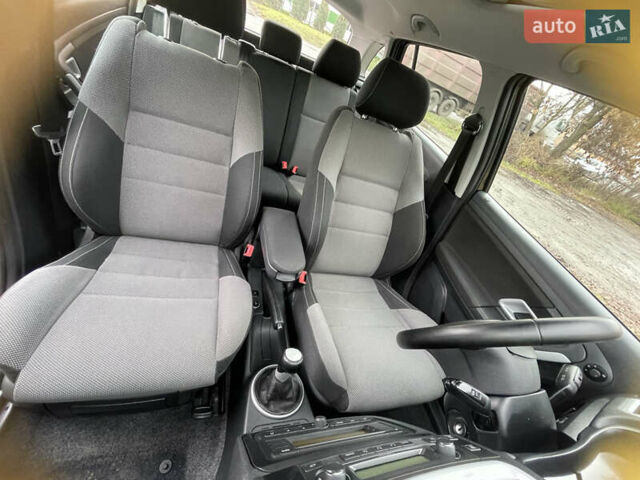 Чорний Шкода Фабія, об'ємом двигуна 1.6 л та пробігом 212 тис. км за 6100 $, фото 18 на Automoto.ua