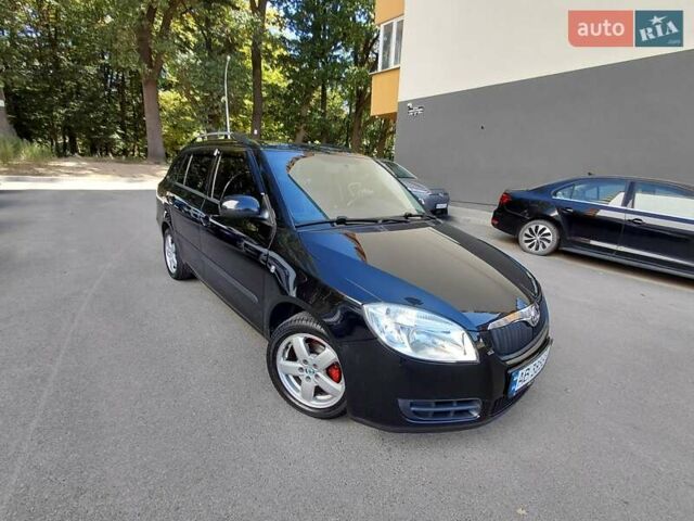 Шкода Фабия 2008 в Виннице на Automoto.ua Черный Шкода Фабия, объемом двигателя 1.4 л и пробегом 229 тыс. км за 5300 $, фото 2 на Automoto.ua