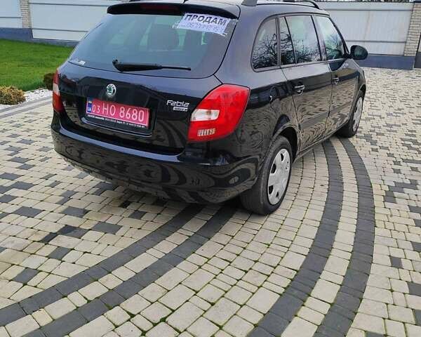 Черный Шкода Фабия, объемом двигателя 1.4 л и пробегом 212 тыс. км за 6200 $, фото 2 на Automoto.ua