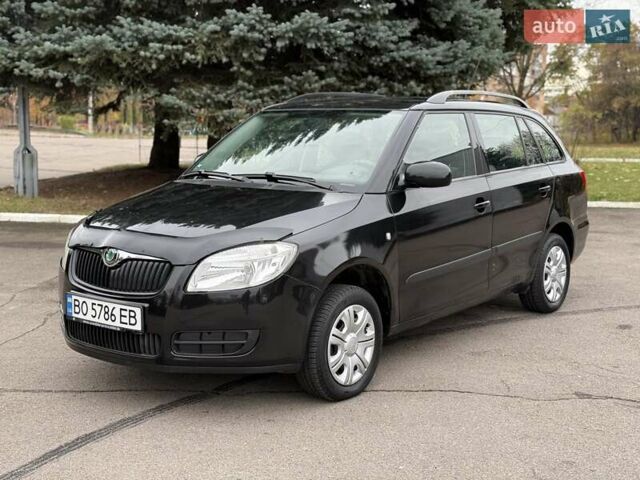 Черный Шкода Фабия, объемом двигателя 1.2 л и пробегом 225 тыс. км за 3250 $, фото 3 на Automoto.ua