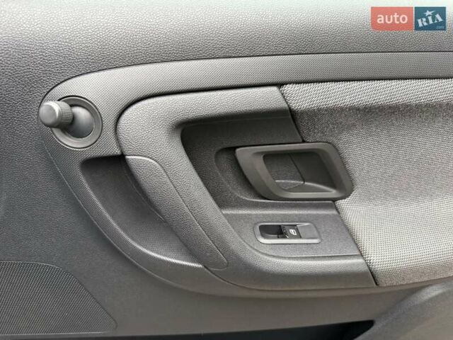 Черный Шкода Фабия, объемом двигателя 1.2 л и пробегом 225 тыс. км за 3250 $, фото 28 на Automoto.ua