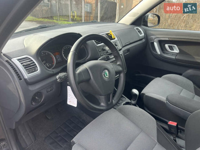 Черный Шкода Фабия, объемом двигателя 1.6 л и пробегом 169 тыс. км за 6350 $, фото 38 на Automoto.ua