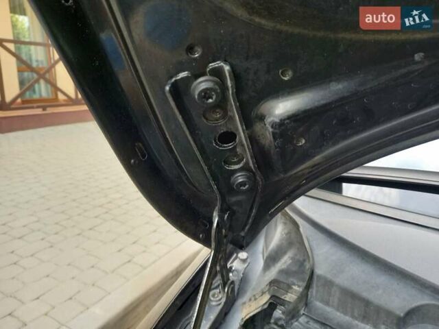 Черный Шкода Фабия, объемом двигателя 1.6 л и пробегом 210 тыс. км за 6500 $, фото 87 на Automoto.ua
