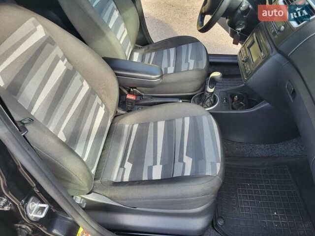 Чорний Шкода Фабія, об'ємом двигуна 1.39 л та пробігом 260 тис. км за 5000 $, фото 17 на Automoto.ua