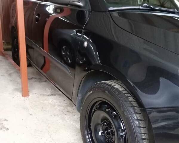 Чорний Шкода Фабія, об'ємом двигуна 1.2 л та пробігом 240 тис. км за 4850 $, фото 3 на Automoto.ua