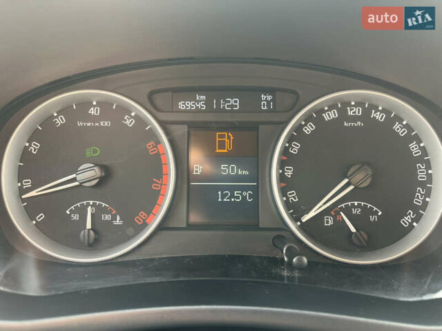 Черный Шкода Фабия, объемом двигателя 1.6 л и пробегом 169 тыс. км за 6350 $, фото 21 на Automoto.ua