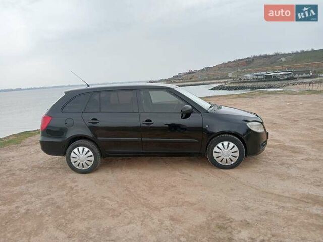 Чорний Шкода Фабія, об'ємом двигуна 1.42 л та пробігом 280 тис. км за 4700 $, фото 3 на Automoto.ua