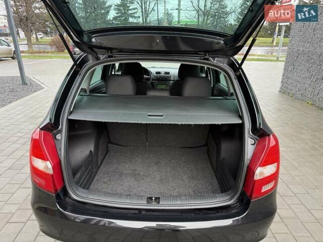 Черный Шкода Фабия, объемом двигателя 1.39 л и пробегом 195 тыс. км за 5250 $, фото 46 на Automoto.ua