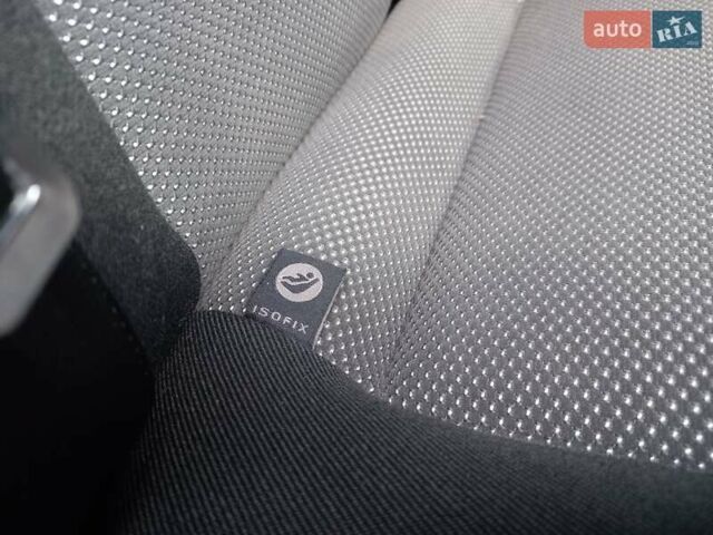 Черный Шкода Фабия, объемом двигателя 1.6 л и пробегом 210 тыс. км за 6500 $, фото 55 на Automoto.ua