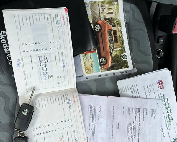 Шкода Фабия 2008 в Калуше на Automoto.ua Черный Шкода Фабия, объемом двигателя 1.6 л и пробегом 203 тыс. км за 5850 $, фото 81 на Automoto.ua