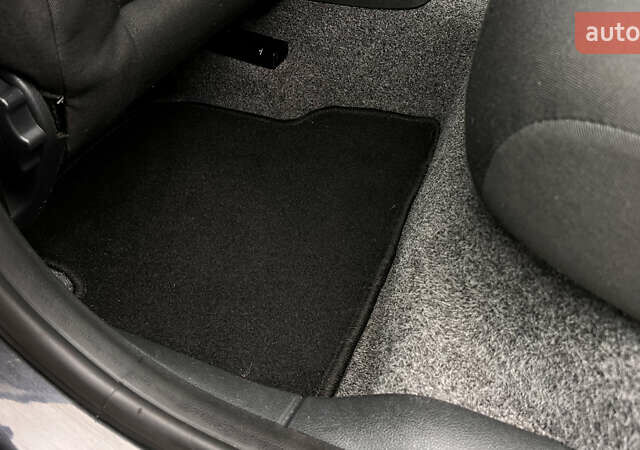 Чорний Шкода Фабія, об'ємом двигуна 1.4 л та пробігом 195 тис. км за 5850 $, фото 38 на Automoto.ua