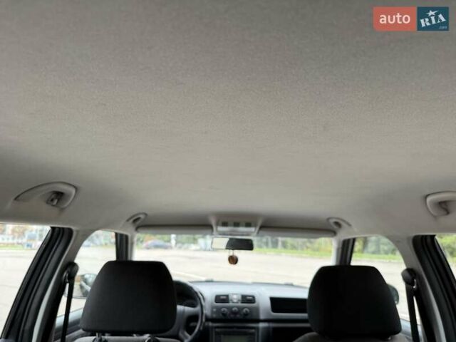 Черный Шкода Фабия, объемом двигателя 1.2 л и пробегом 225 тыс. км за 3250 $, фото 27 на Automoto.ua