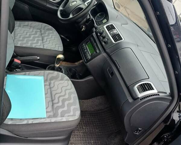 Черный Шкода Фабия, объемом двигателя 1.4 л и пробегом 194 тыс. км за 5500 $, фото 11 на Automoto.ua
