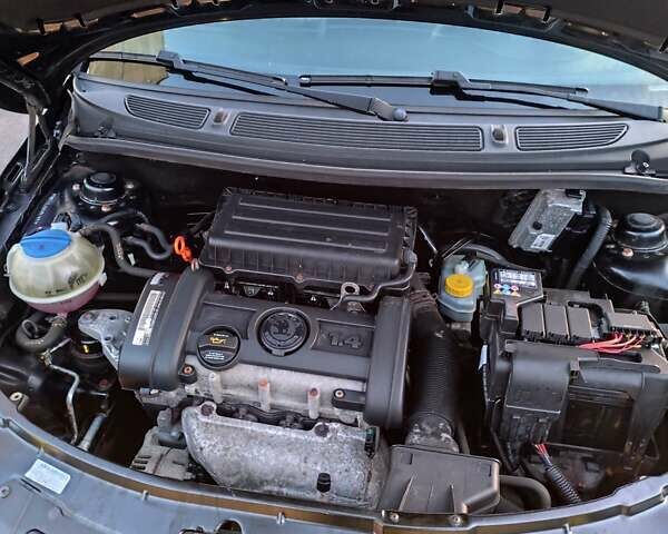 Черный Шкода Фабия, объемом двигателя 1.4 л и пробегом 197 тыс. км за 5800 $, фото 42 на Automoto.ua