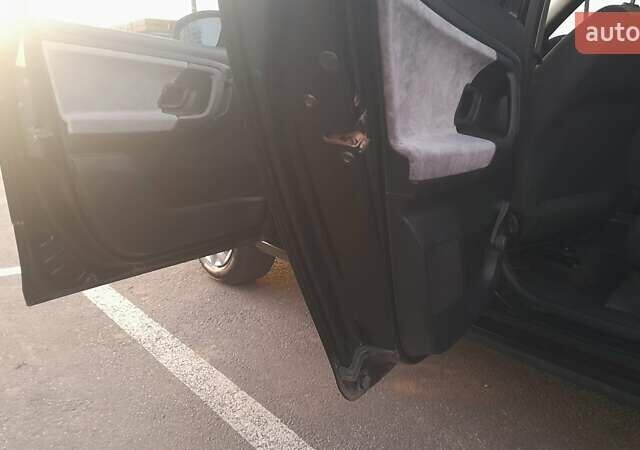 Черный Шкода Фабия, объемом двигателя 1.2 л и пробегом 233 тыс. км за 4800 $, фото 37 на Automoto.ua