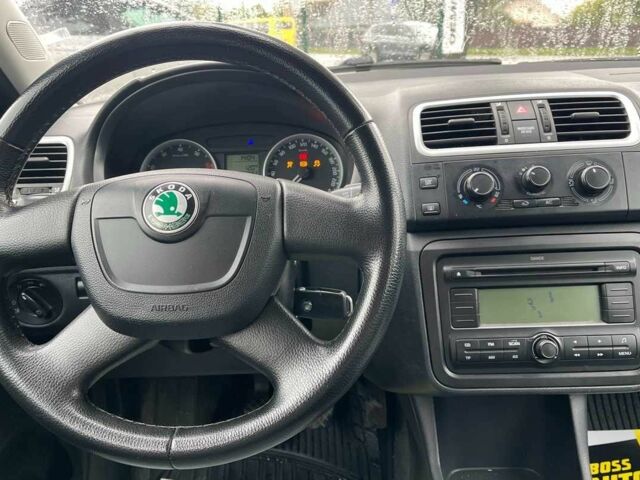 Чорний Шкода Фабія, об'ємом двигуна 1.2 л та пробігом 160 тис. км за 5500 $, фото 18 на Automoto.ua